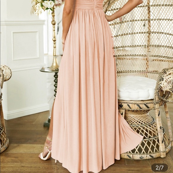 Elegant Floor length maxi dress! - Picture 4 of 9
